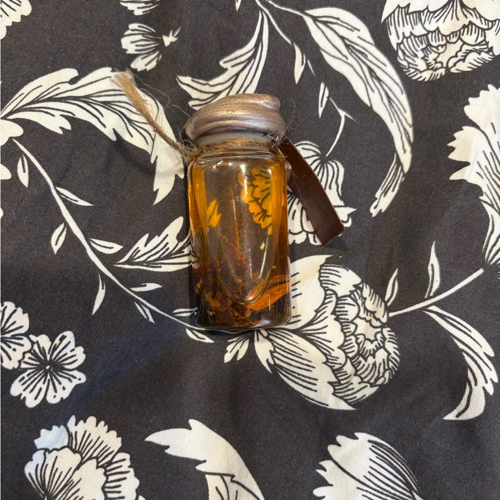 Witchy Elixir - Picture 2 of 3